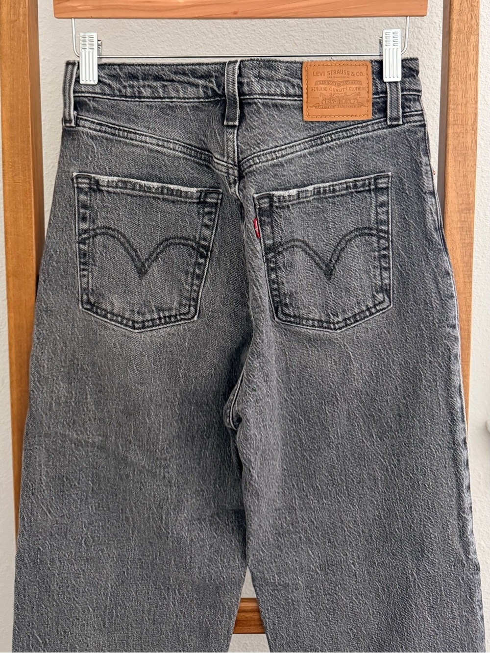 Levi’s Ribcage Straight Ankle - Picture 5 of 5